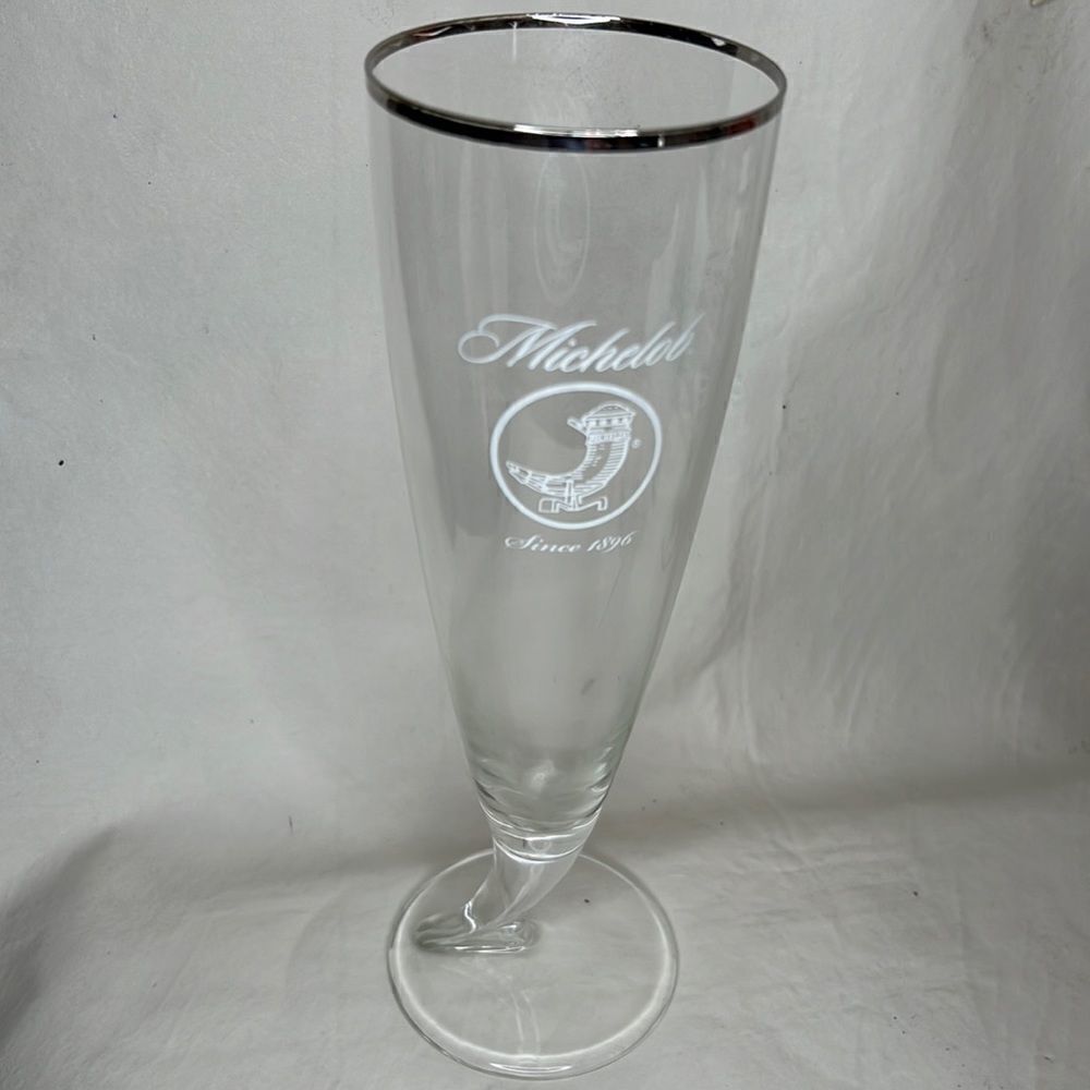 Michelob Since 1886 Crystal Beer Drinking Glass 18 Ounces 9 3/4 Tall 3 In Round